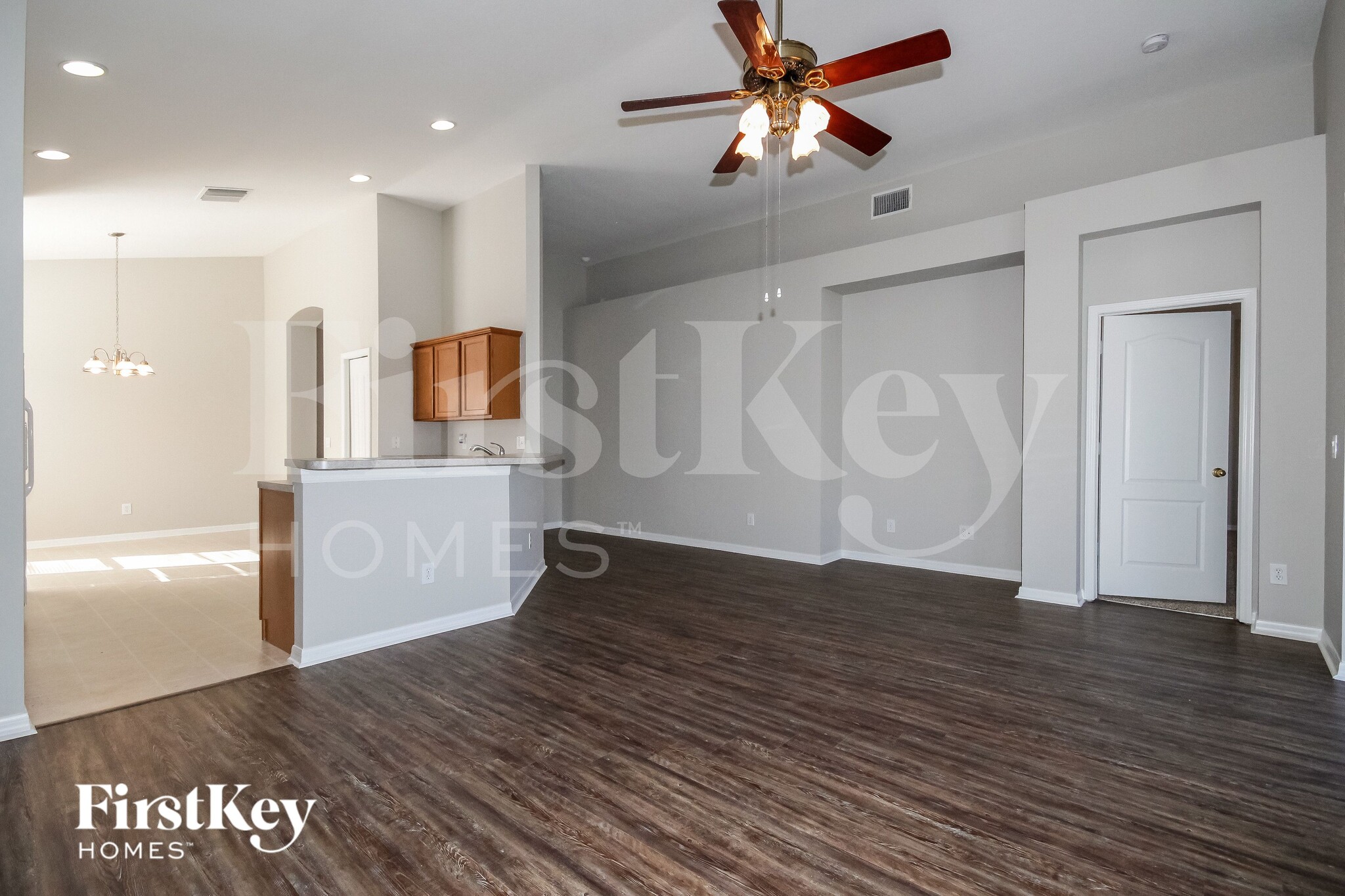 Building Photo - 8719 Sandy Plains Dr