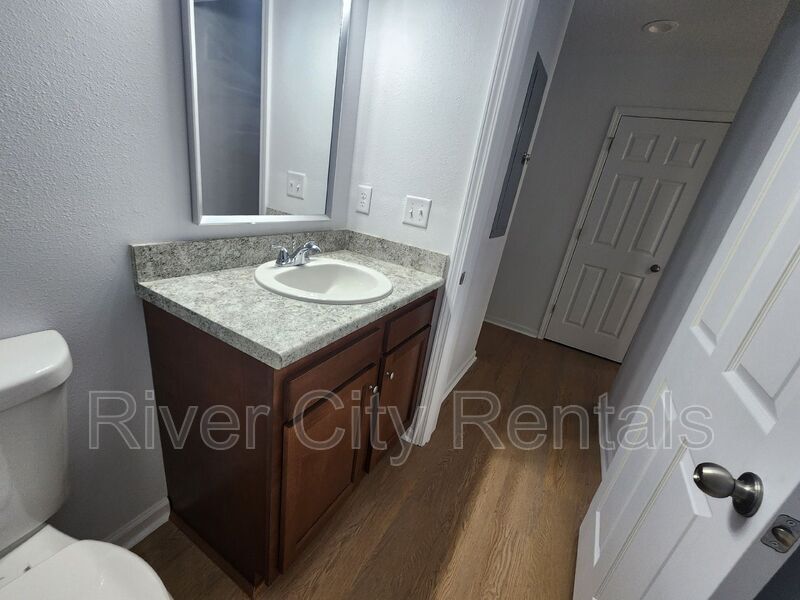 Building Photo - 6276 Bucknell Ave