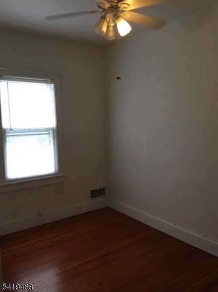 Building Photo - 20 Seneca Trl