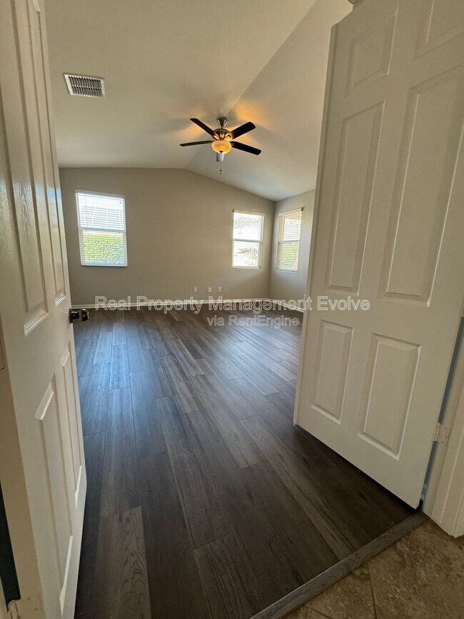 Building Photo - 13014 W Lamar Rd