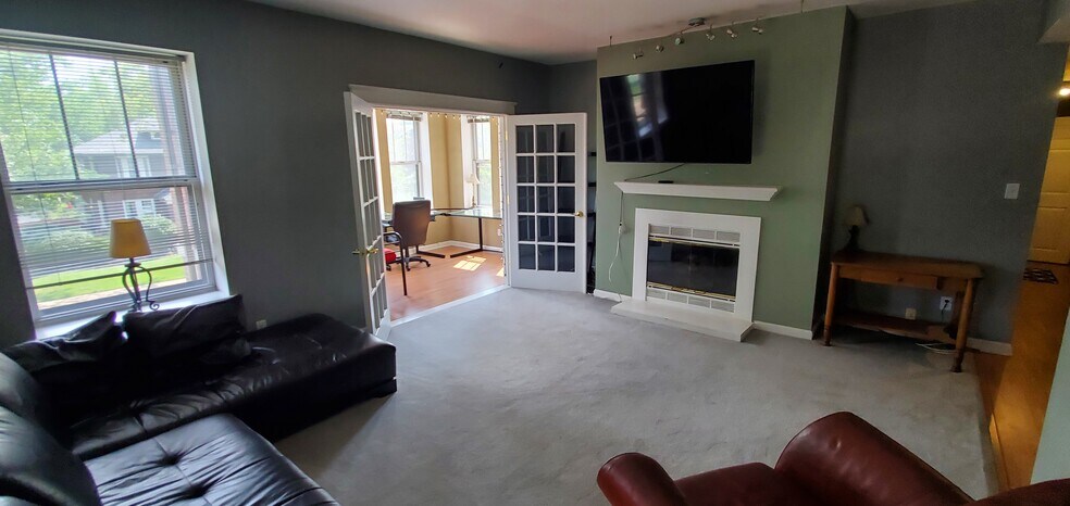 Building Photo - 5803 Waterman Blvd