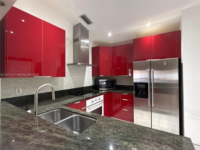 Building Photo - 402 SW 158th Terrace