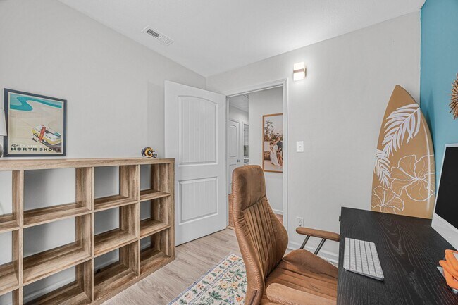 Building Photo - Pet Friendly Four Bedroom!