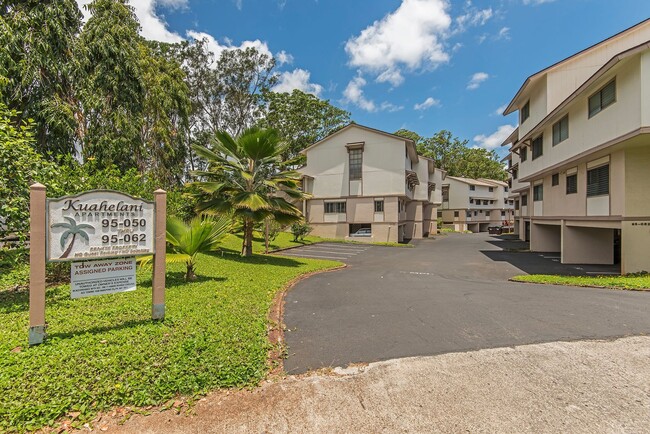 Building Photo - Kuahelani Apts 2BD/2.5BA/2 parking