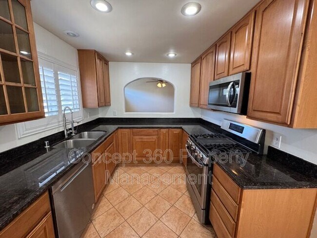 Building Photo - 5228 E Brittain St