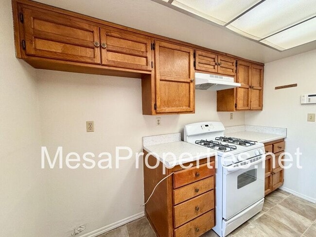 Building Photo - 13185 Rolling Ridge Dr