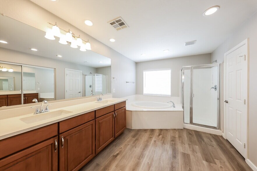 Building Photo - 34929 N 30th Dr