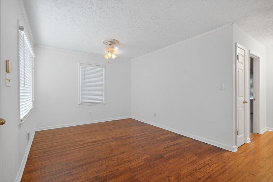 Building Photo - 230 Shiloh Hills Dr NW