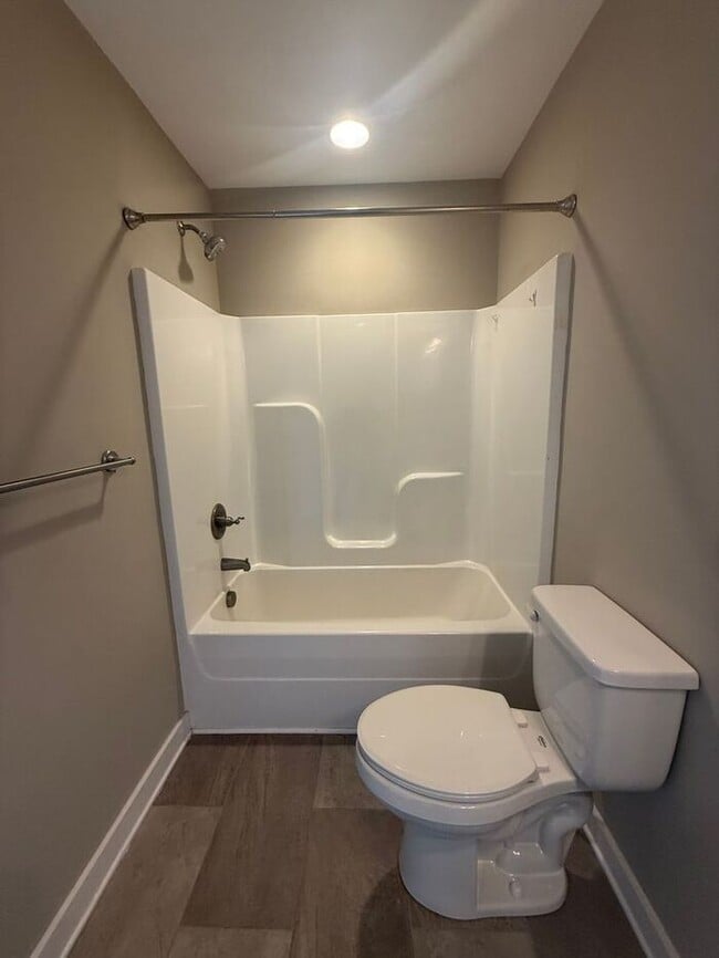 Building Photo - FOR RENT - Beautiful Modern Townhouse in Madison