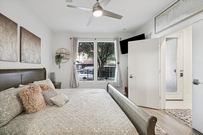 Building Photo - 1717 Silver St