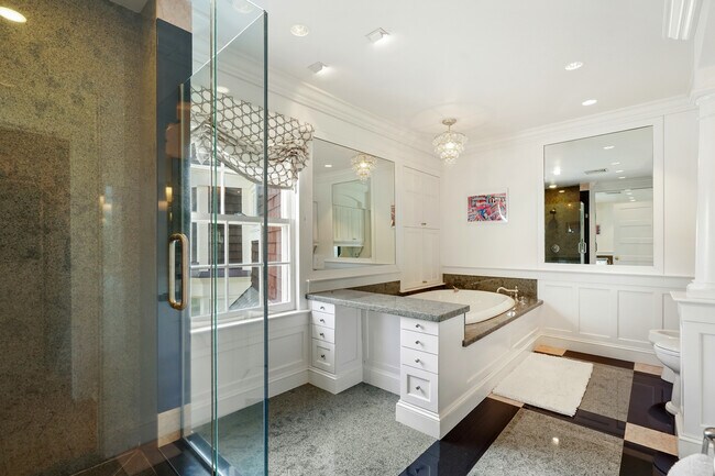 Building Photo - 556 Riversville Rd