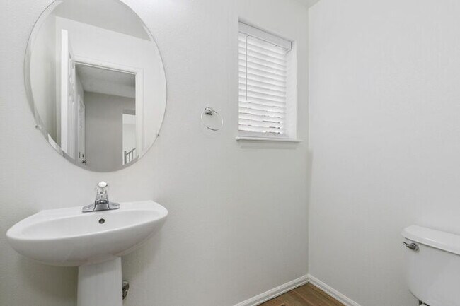 Building Photo - Save Big: Free December Rent + $1,000 Off January at This Updated Briargate Home
