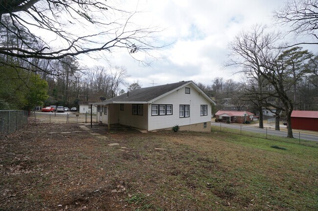 Building Photo - 941 McDonald Chapel Rd