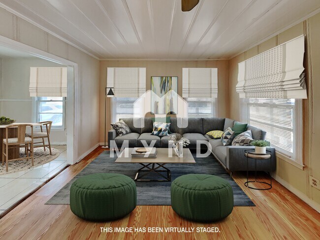 Primary Photo - 211 Kerby St