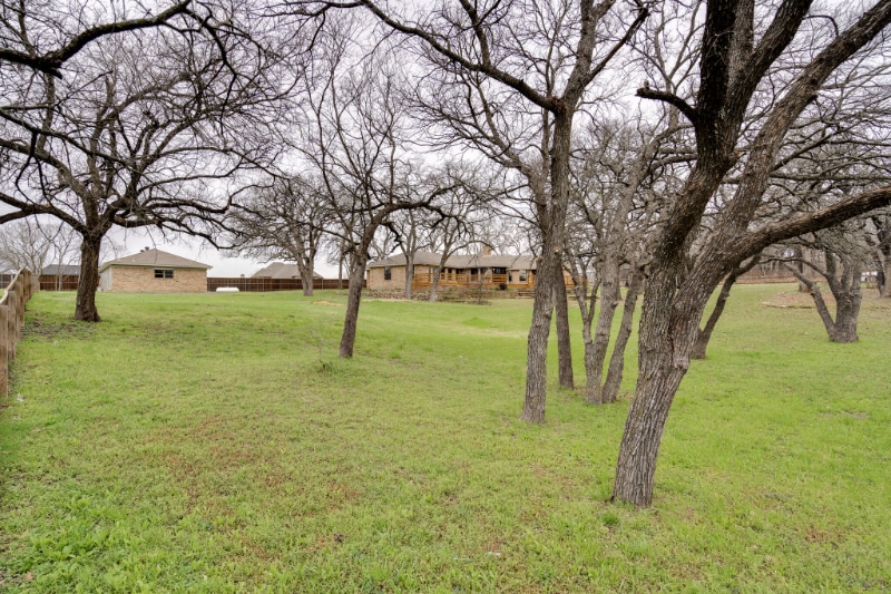 Building Photo - 3901 High Rd