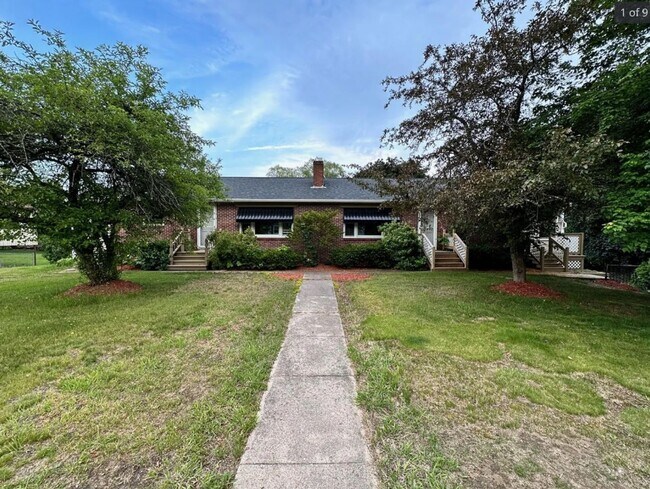 Building Photo - 94 Millville St