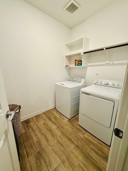 Laundry Room - 3421 Goose Ln