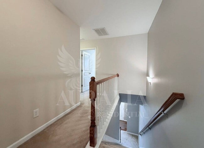 Building Photo - 705 Keystone Park Dr