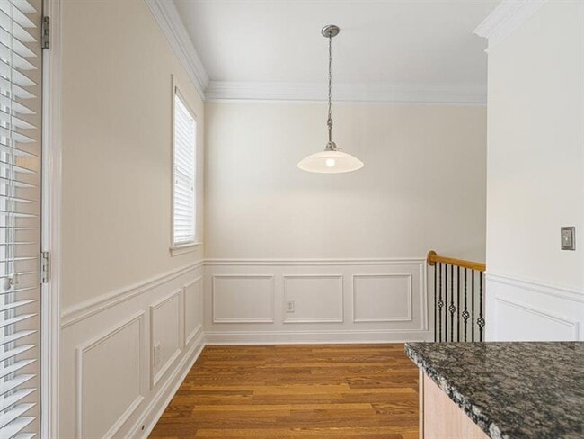 Building Photo - 205 16th St NW