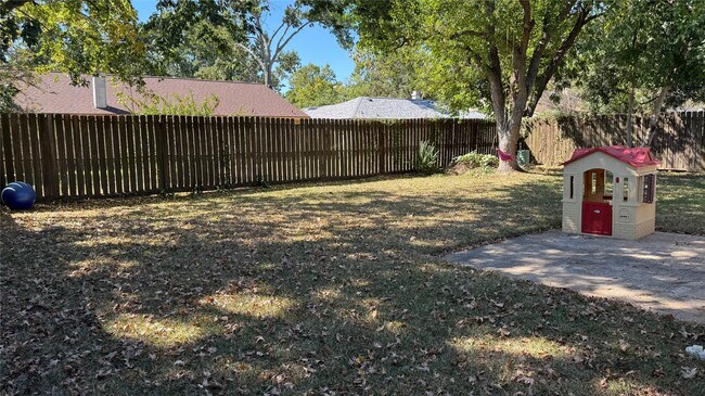 Building Photo - 5818 Culross Cl