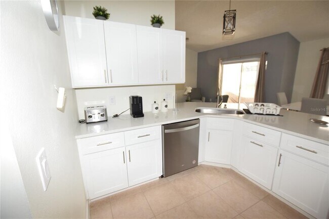 Building Photo - 7790 Indian Ridge Trail S