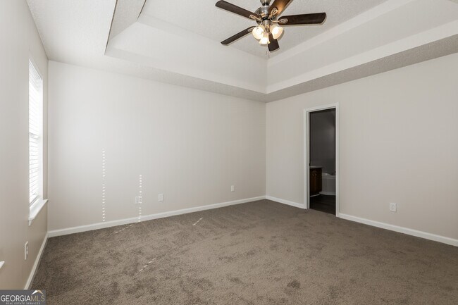 Building Photo - 1055 Field View Dr