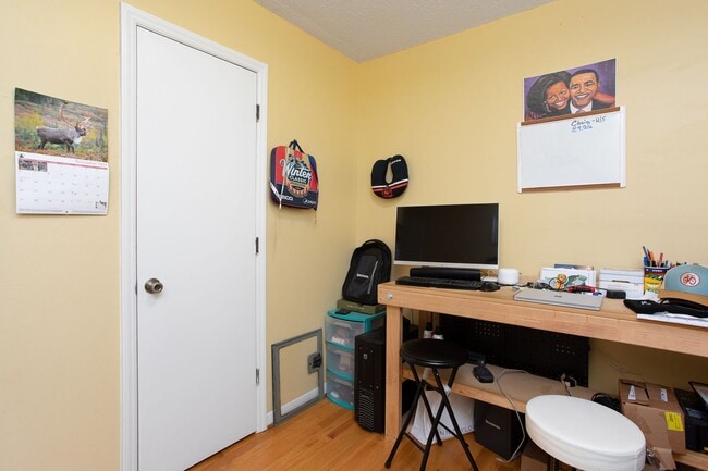 Building Photo - Cozy 3 Bedroom, 1 Bath Home in Northside!