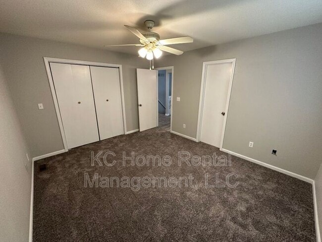 Building Photo - 8201 Woodson Dr