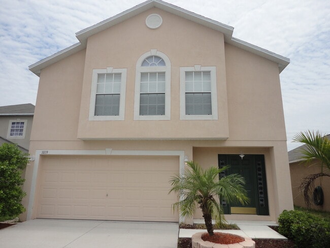 Building Photo - 1019 Brenton Leaf Dr