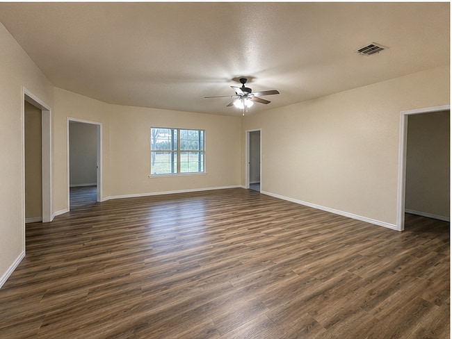 Building Photo - 6200 Temora Loop