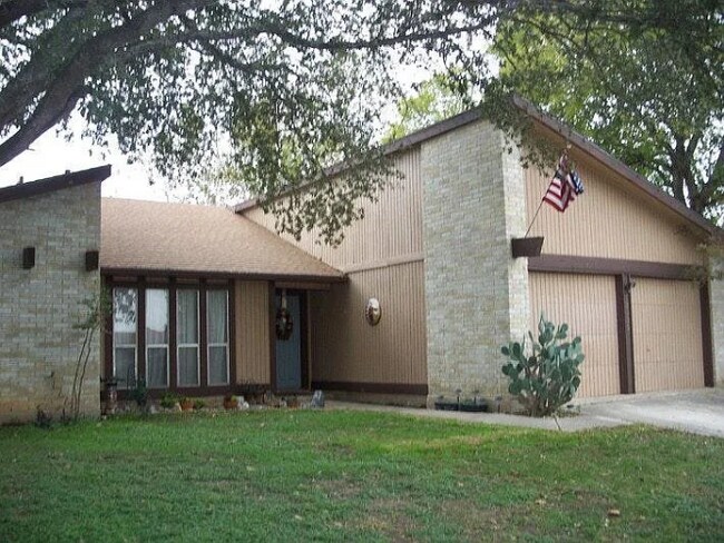 Primary Photo - 13335 El Charro St