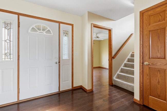 Building Photo - 2052 Ashford Rd