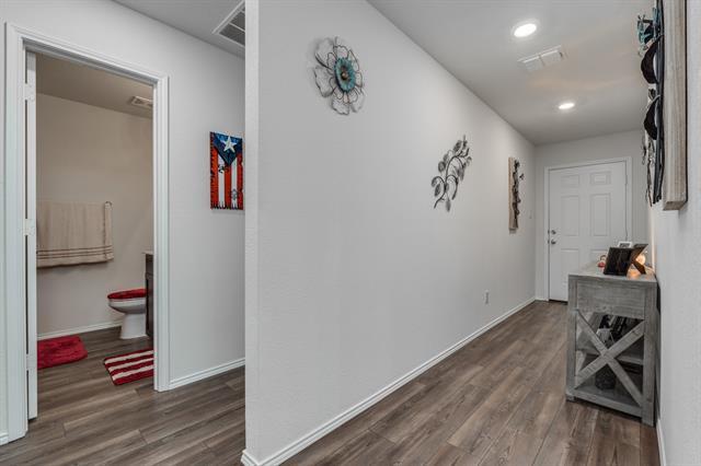 Building Photo - 461 Falling Star Dr