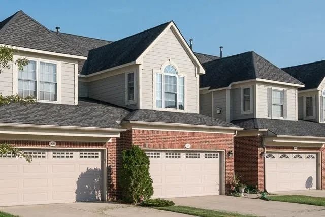 Building Photo - 1622 Commodore Cir