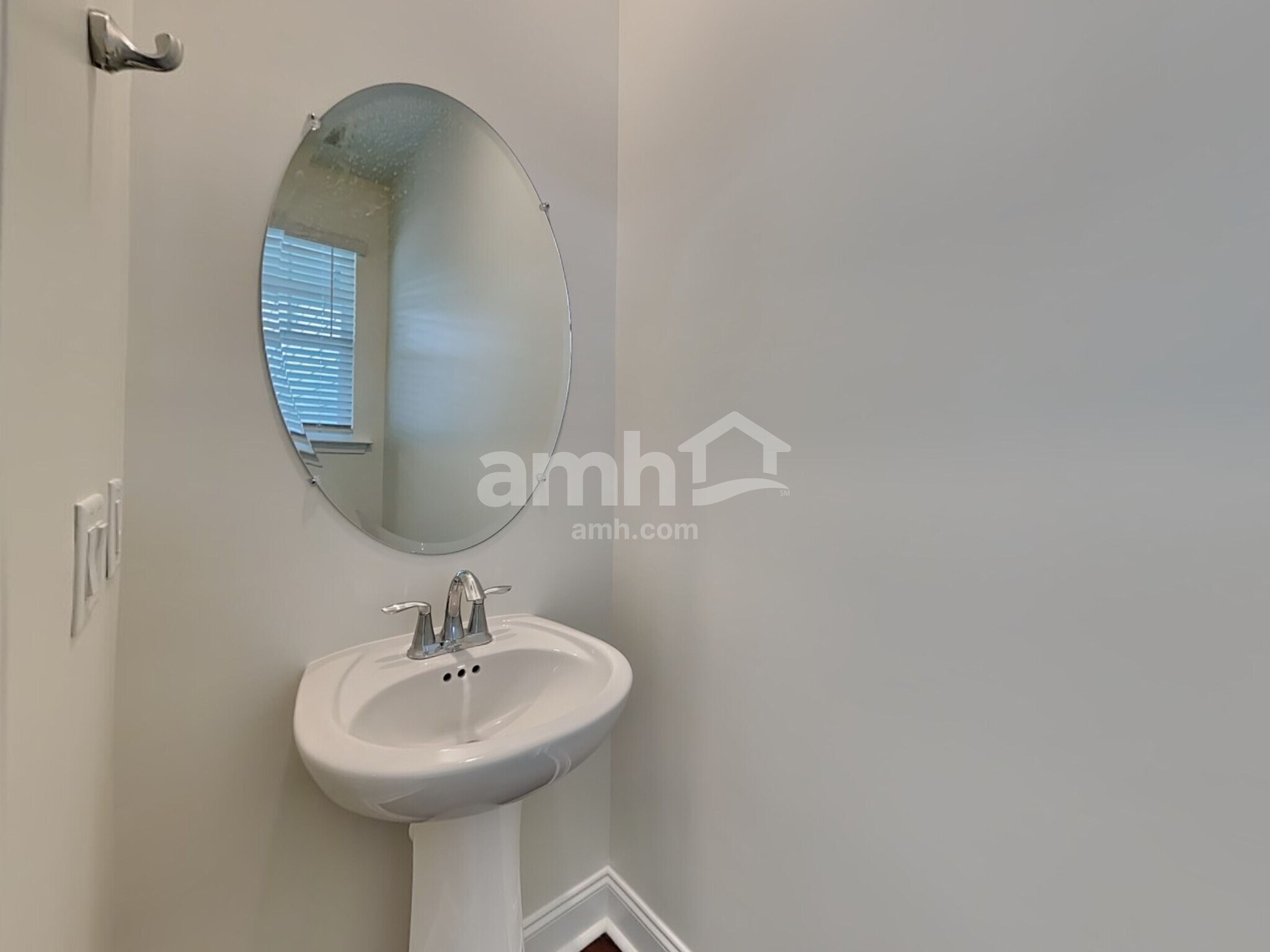 Building Photo - 509 Plumeria Ln