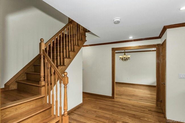 Building Photo - 717 3rd Ave