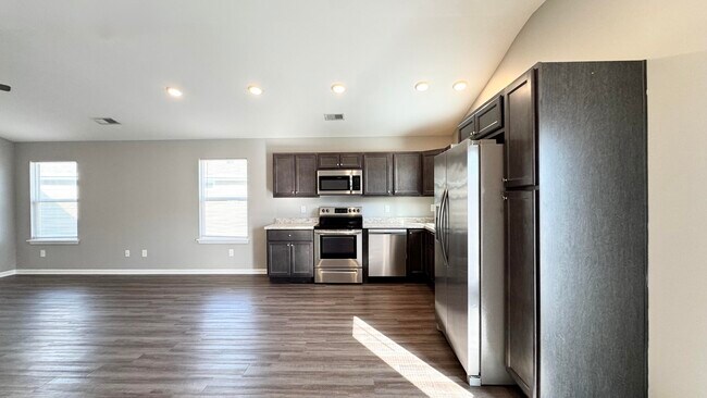 Building Photo - 2492 Feathersound Wy