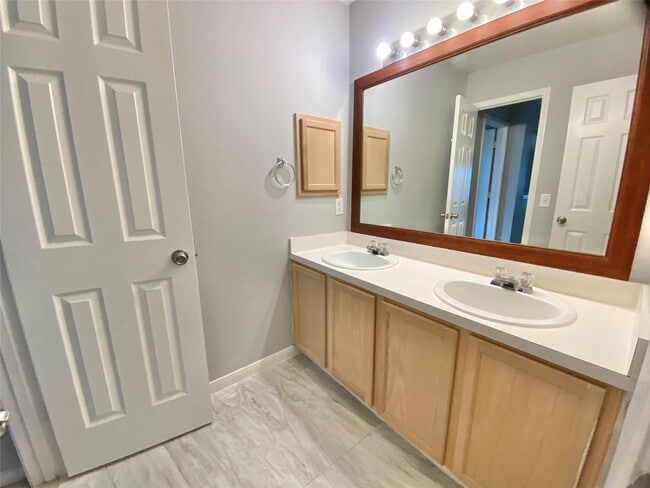 Building Photo - 17419 Prospect Meadows Dr