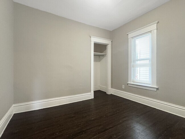 Building Photo - 1141 Sibley St NW