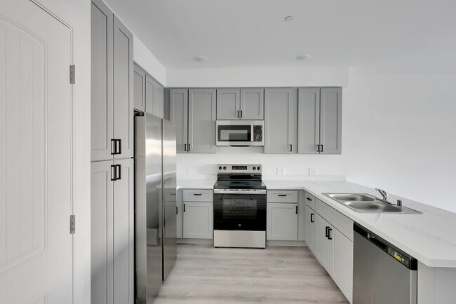 Building Photo - 6B - 2038 Millennium Way