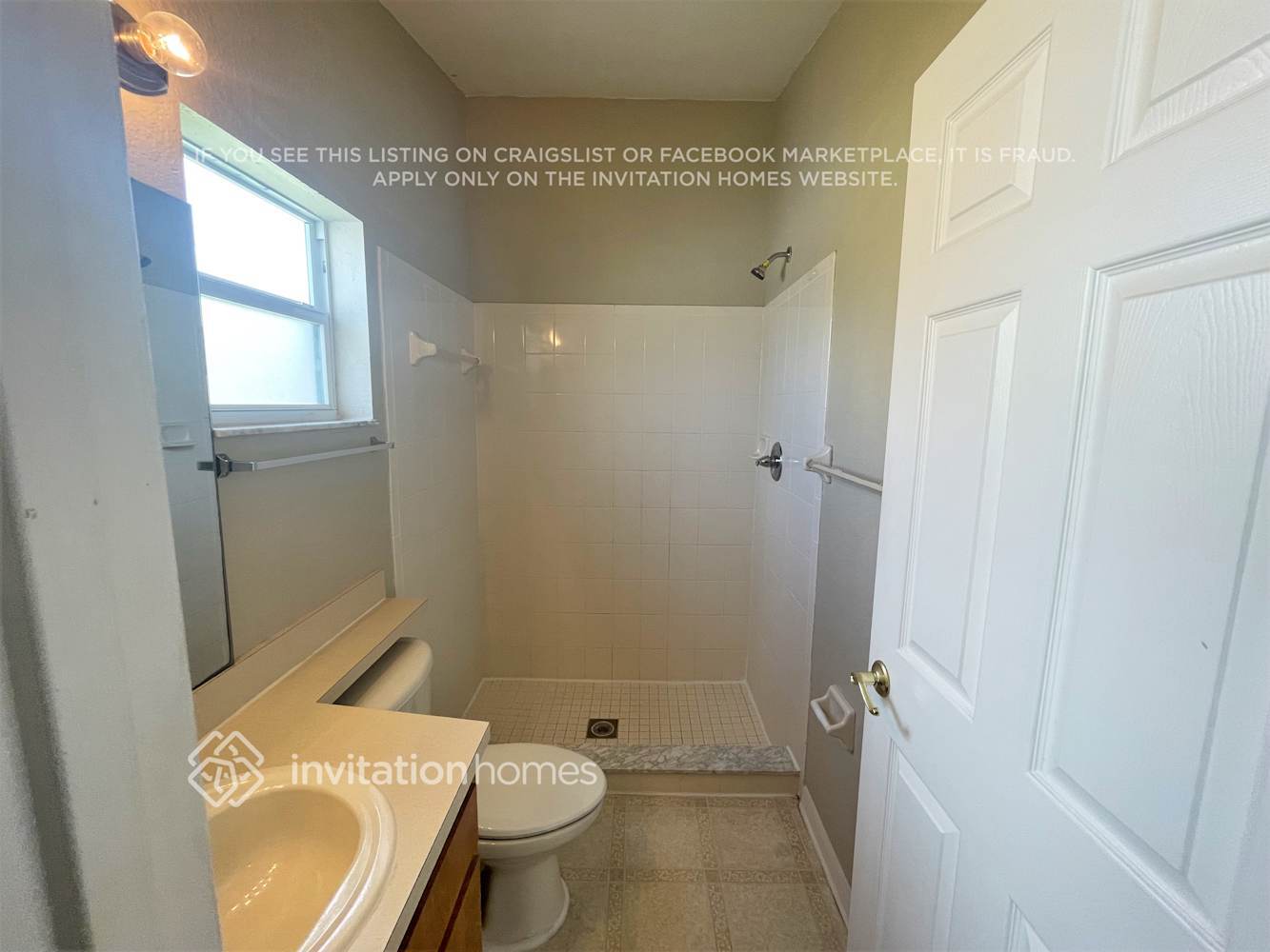 Building Photo - 8749 Pebblebrooke Way