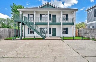 Building Photo - 1612 James Ave