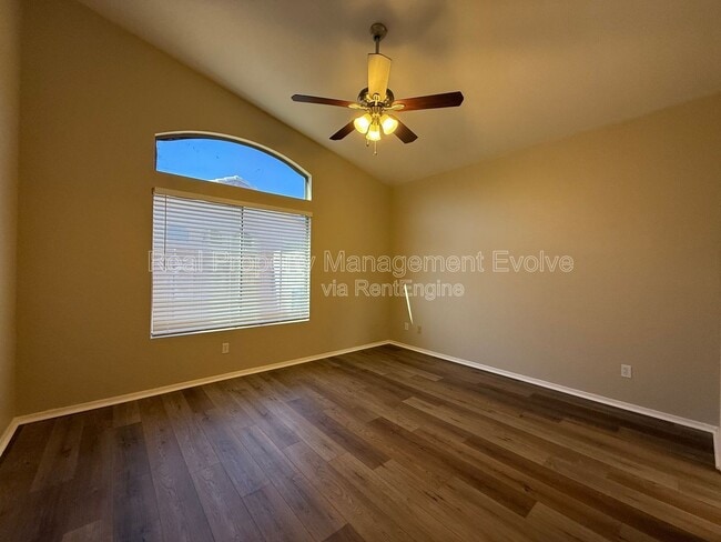 Building Photo - 2006 N 106th Ave