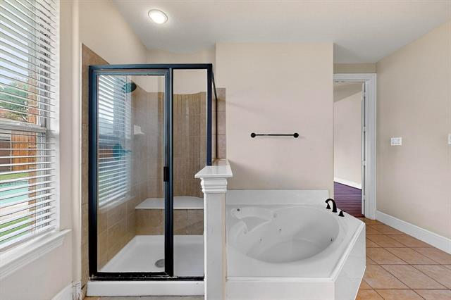 Building Photo - 4612 Quiet Cir