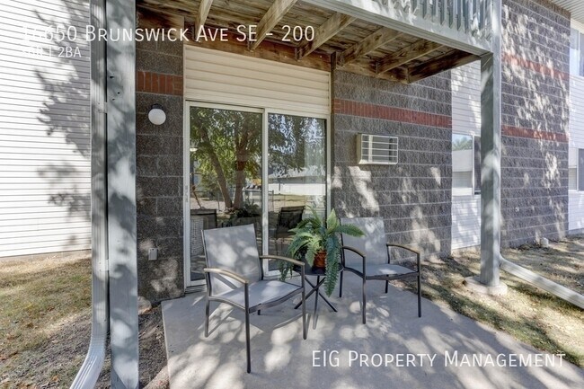 Building Photo - 16650 Brunswick Ave SE