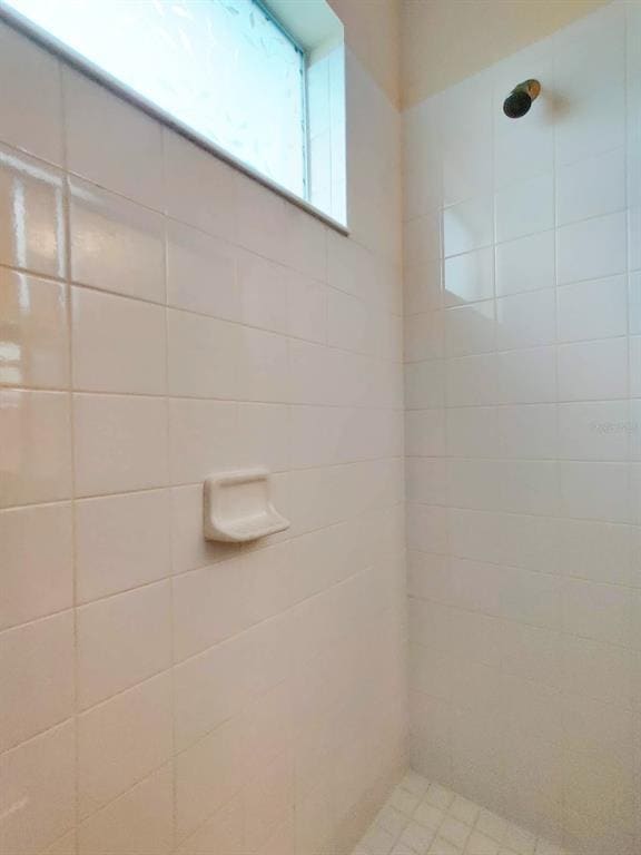 Building Photo - 12256 Longview Lake Cir