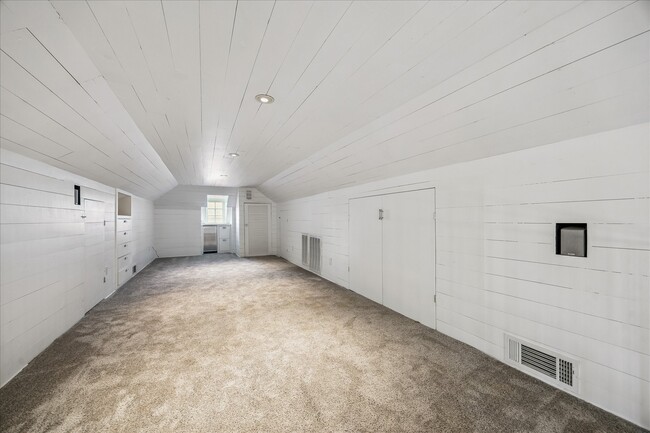 Building Photo - 6036 Feagan St