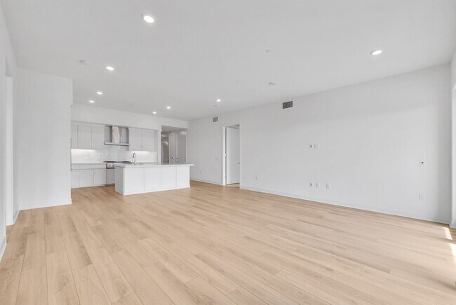 Building Photo - 4507 Rivington