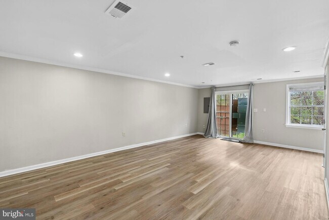 Building Photo - 4935 Wallflower Wy