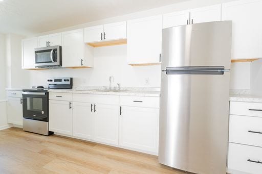 Primary Photo - Charming Renovated 1-Bedroom Apartment in Madison Heights!